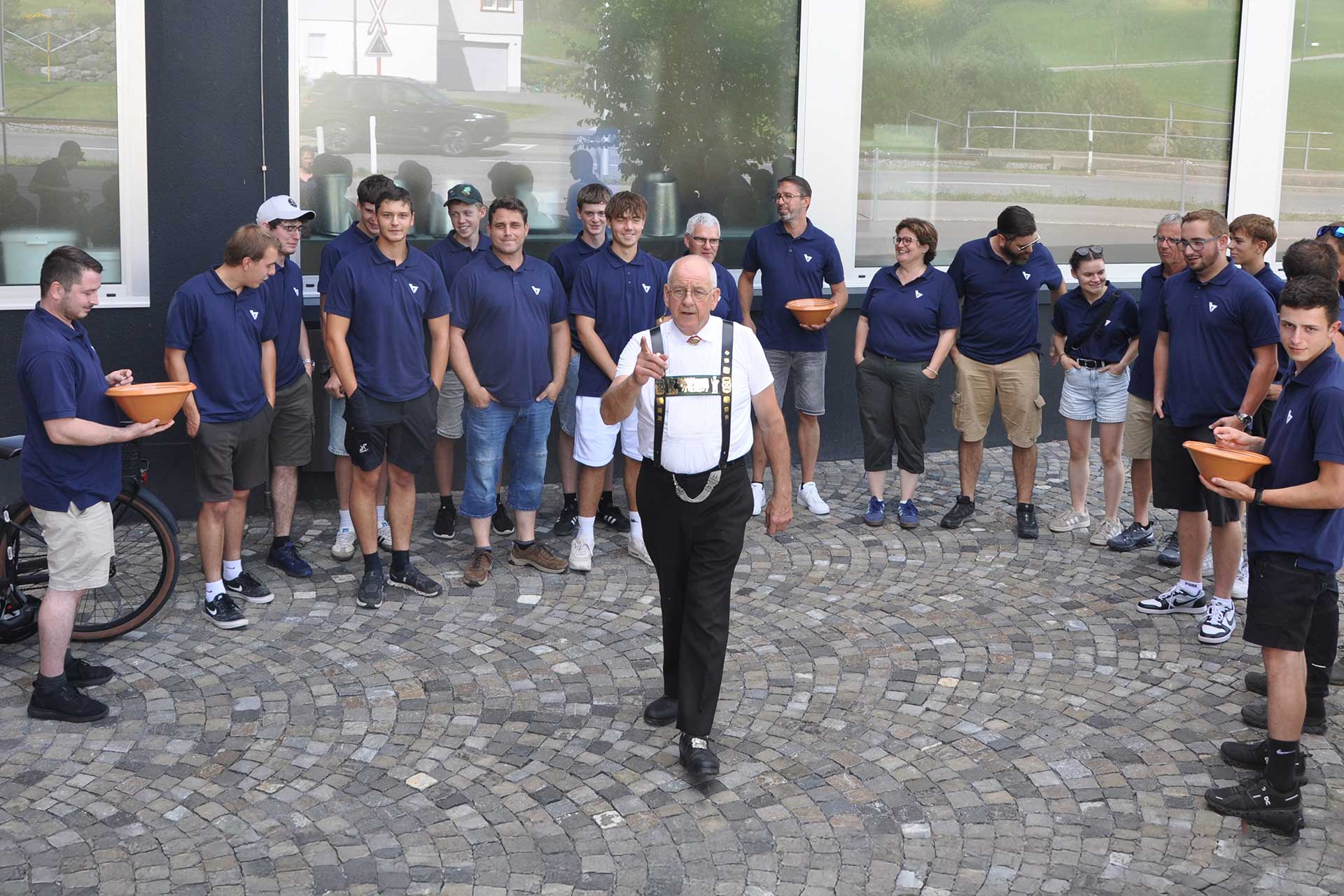Gruppenfoto Firmenausflug R. HEGI AG